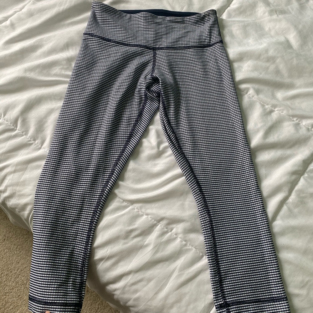 Lulu lemon crop leggings